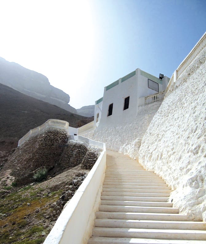 The site of the tomb of Sayyid Ahmed bin Isa on the hillside along the road between Tarim and Seiyun.